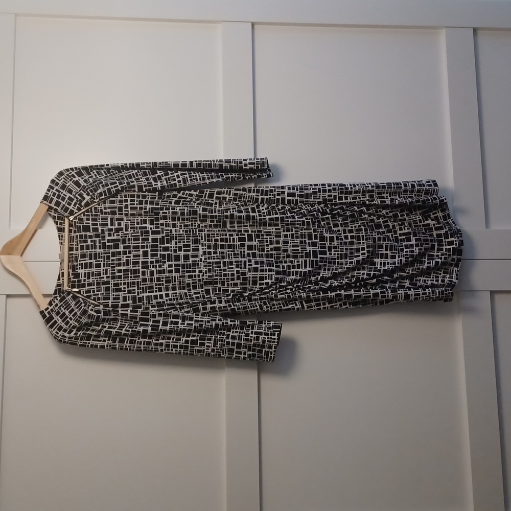 Banana Republic black and white dress